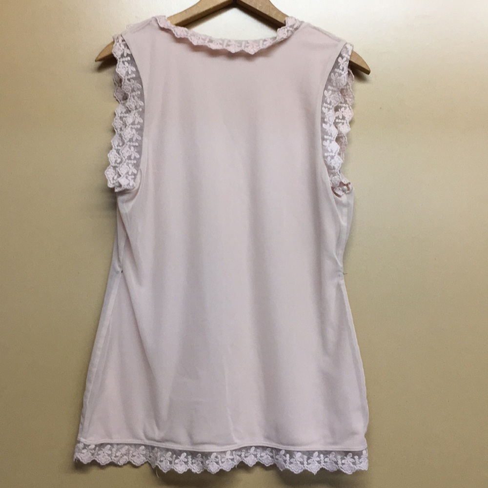 Lace Tank - Picture 3 of 4